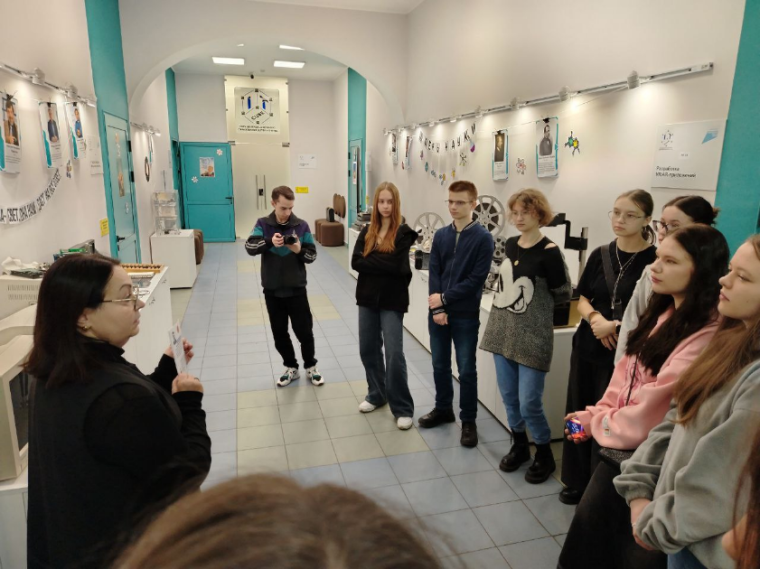 Принятие участия обучающихся 9, 10-х классов в мероприятиях, посещённым Дню науки в Центре цифрового образования детей «IT – куб» при сотрудничестве с БФУ им. И. Канта.